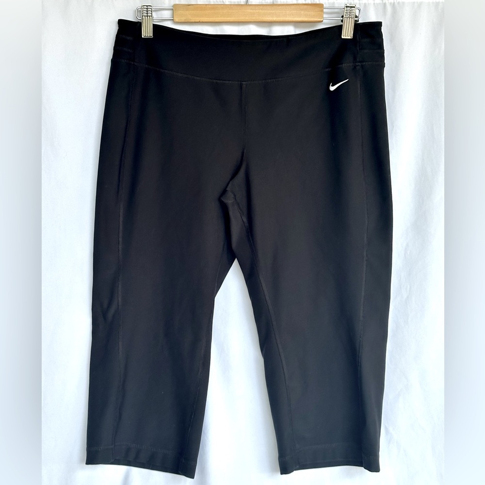 Nike Capri